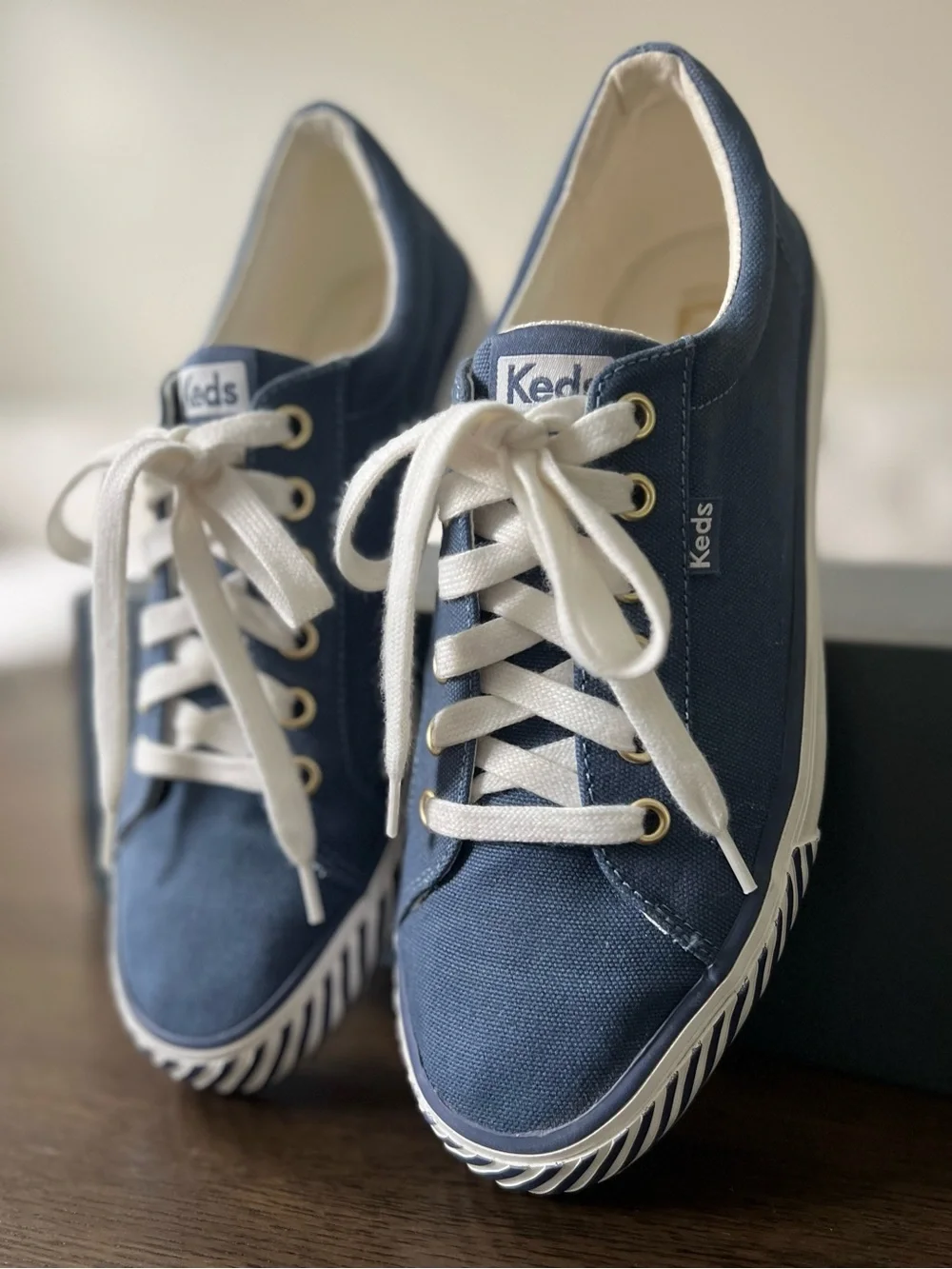 Keds Jump Kick Majestic Stripey Sneakers Blue Canvas Women’s 8